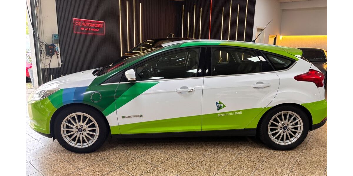 Ford Focus 17.664 km 8.950 &euro; Dortmund 44388