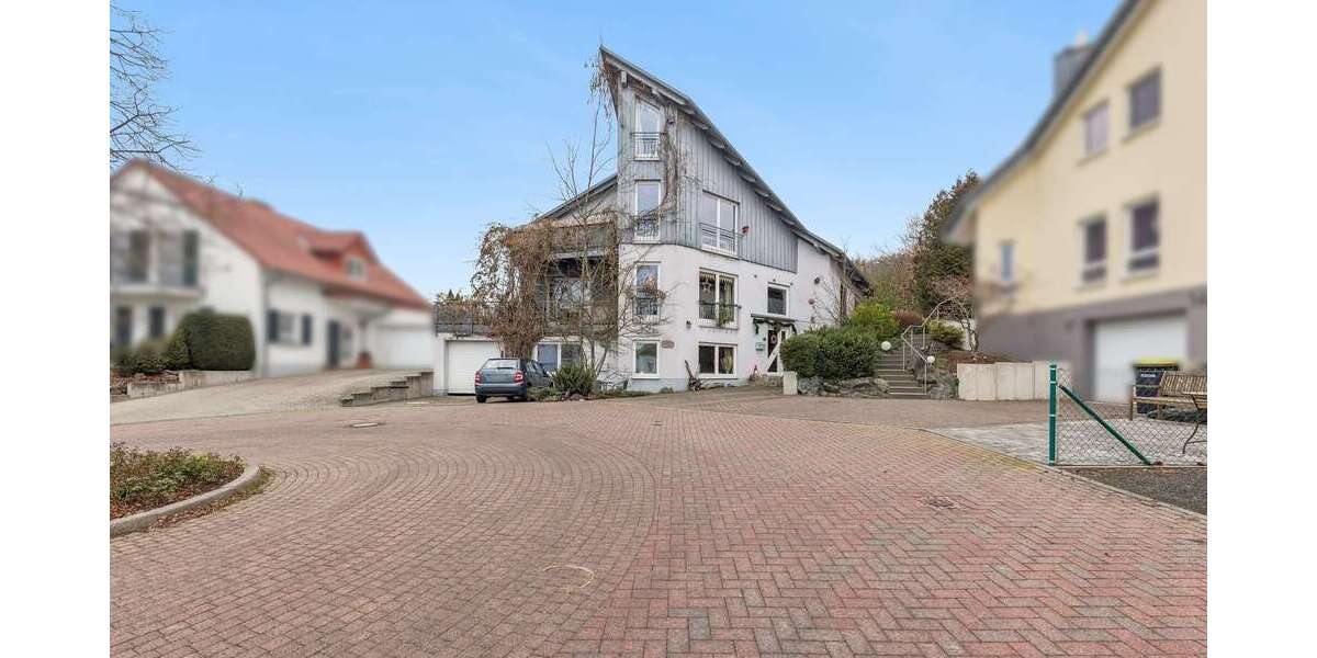 Einfamilienhaus Bad Nauheim - 10.5 Zimmer, 310 m&sup2;, 898.000&euro; | Angebot:26790335