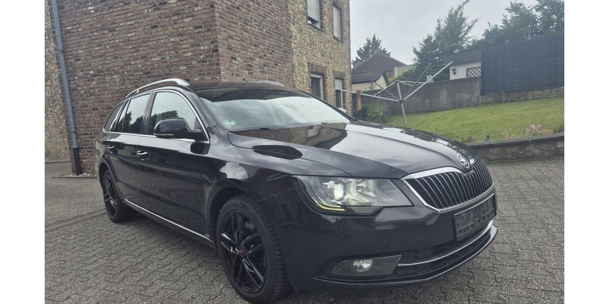 Skoda Superb 289.000 km 6.500 &euro; Aachen 52080