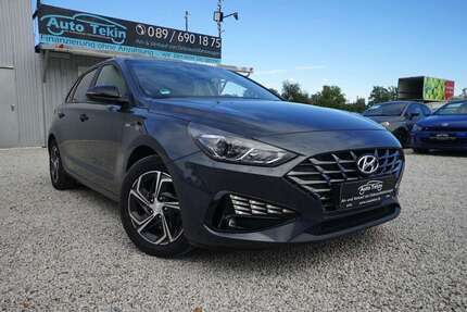 Hyundai i30 72.769 km 17.950 € München 81829