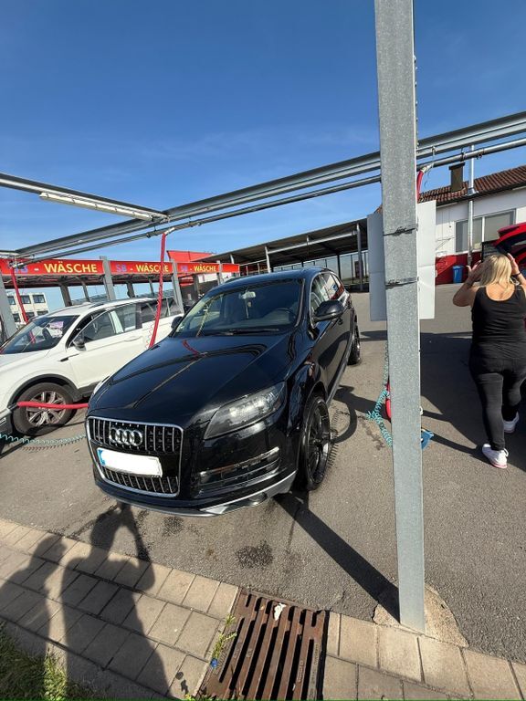 Q7
