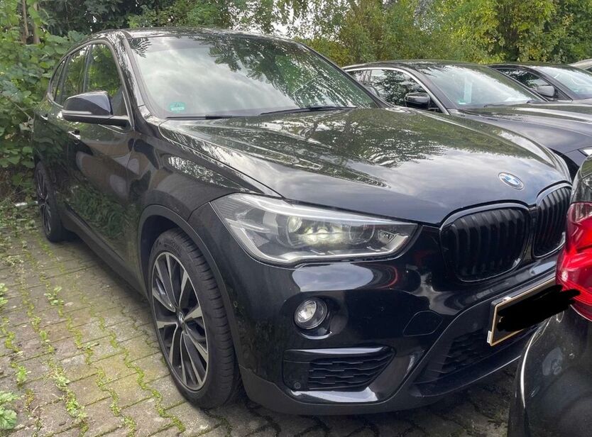 BMW X1 135.000 km 15.999 € Ditzingen 71254