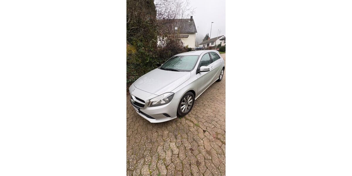 Mercedes-Benz A 180 116.000 km 13.500 &euro; Treis-Karden 56253