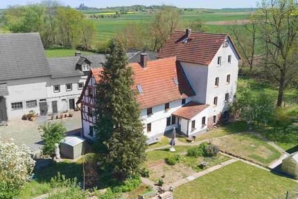 Haus Münzenberg - 6.5 Zimmer, 203 m&sup2;, 1.850&euro; | Angebot:26124291