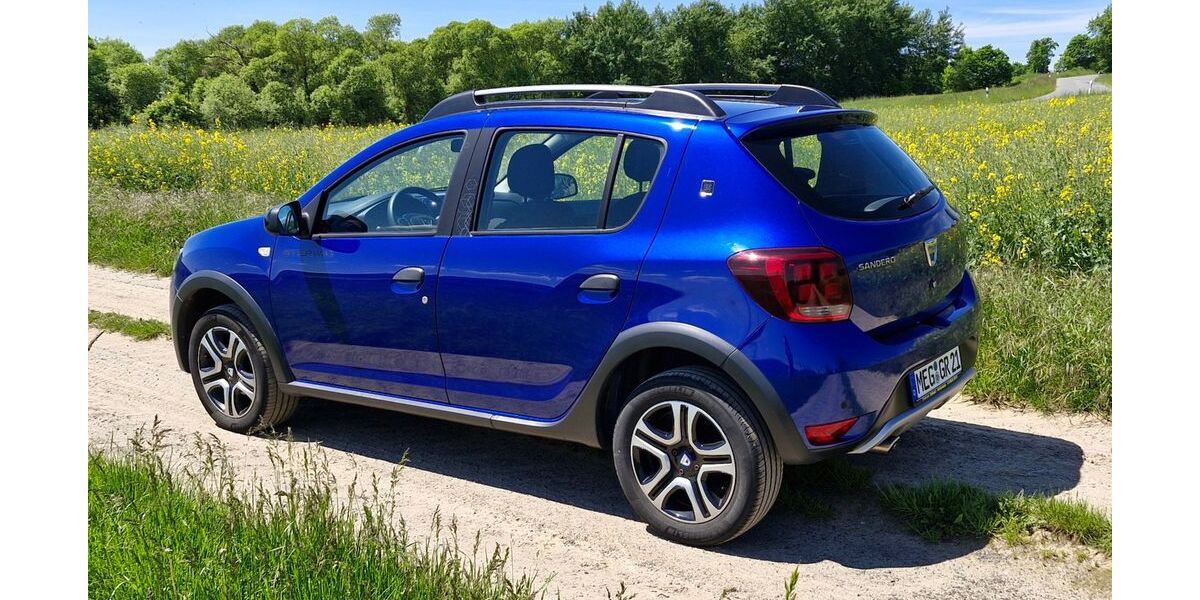 Dacia Sandero 41.000 km 13.100 &euro; Malsfeld 34323