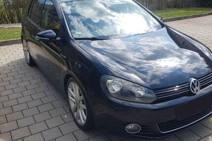 VW Golf 264.000 km 6.100 € Schönau 79677