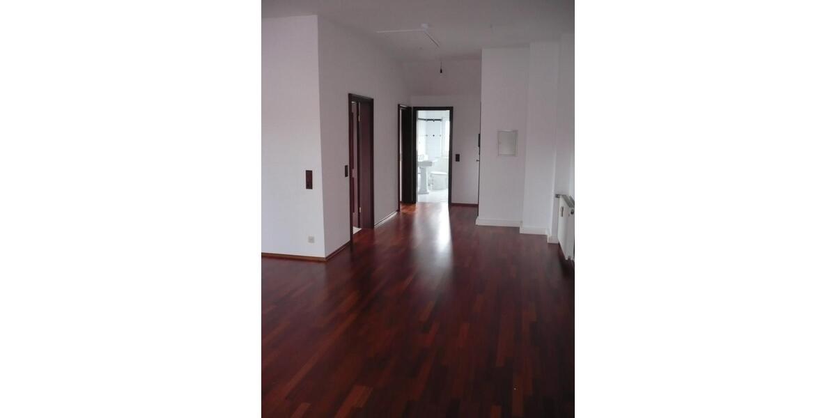 Dachgeschoßwohnung Büdingen - 2 Zimmer, 71 m&sup2;, 220.000&euro; | Angebot:27070771