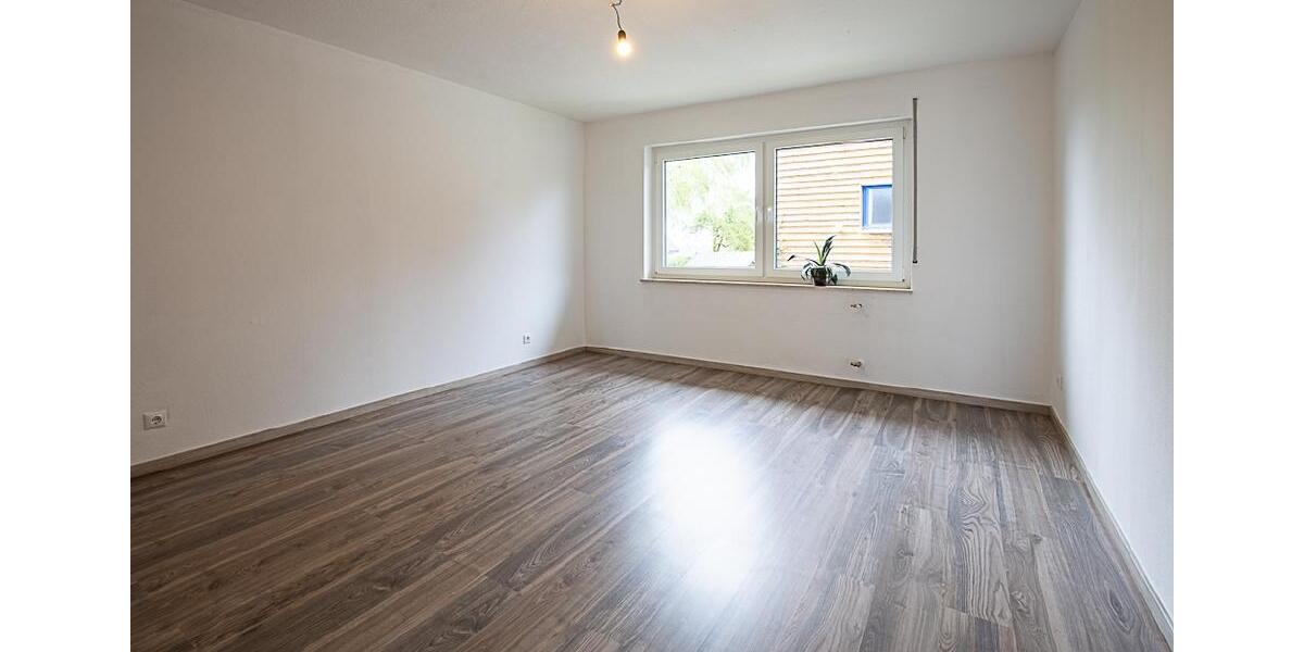 Etagenwohnung Hoffeld - 4 Zimmer, 121 m&sup2;, 780&euro; | Angebot:26498349