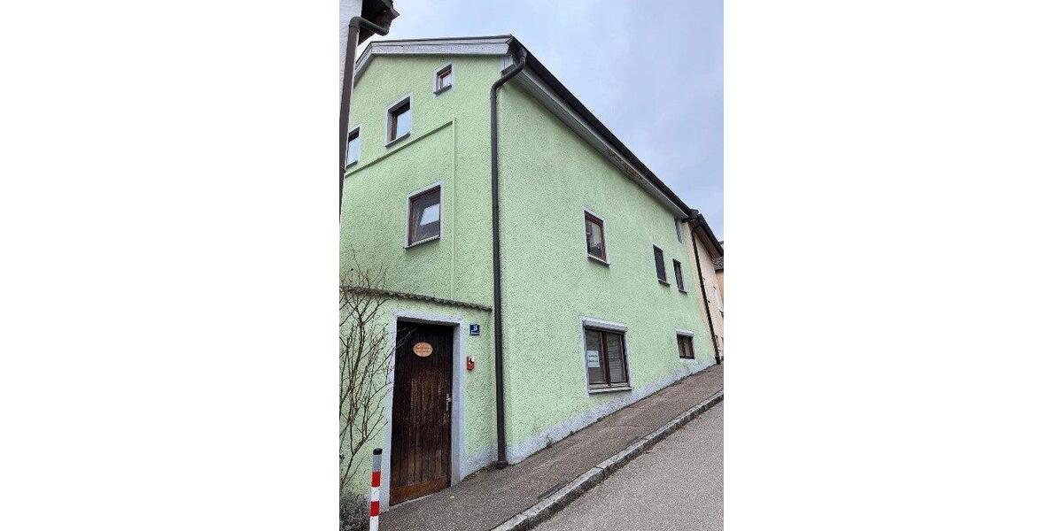 Mehrfamilienhaus, Wohnhaus Eichstätt - 16 Zimmer, 184 m&sup2;, 650.000&euro; | Angebot:26837737