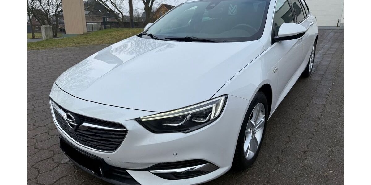 Opel Insignia 155.100 km 10.950 &euro; Trappenkamp 24610