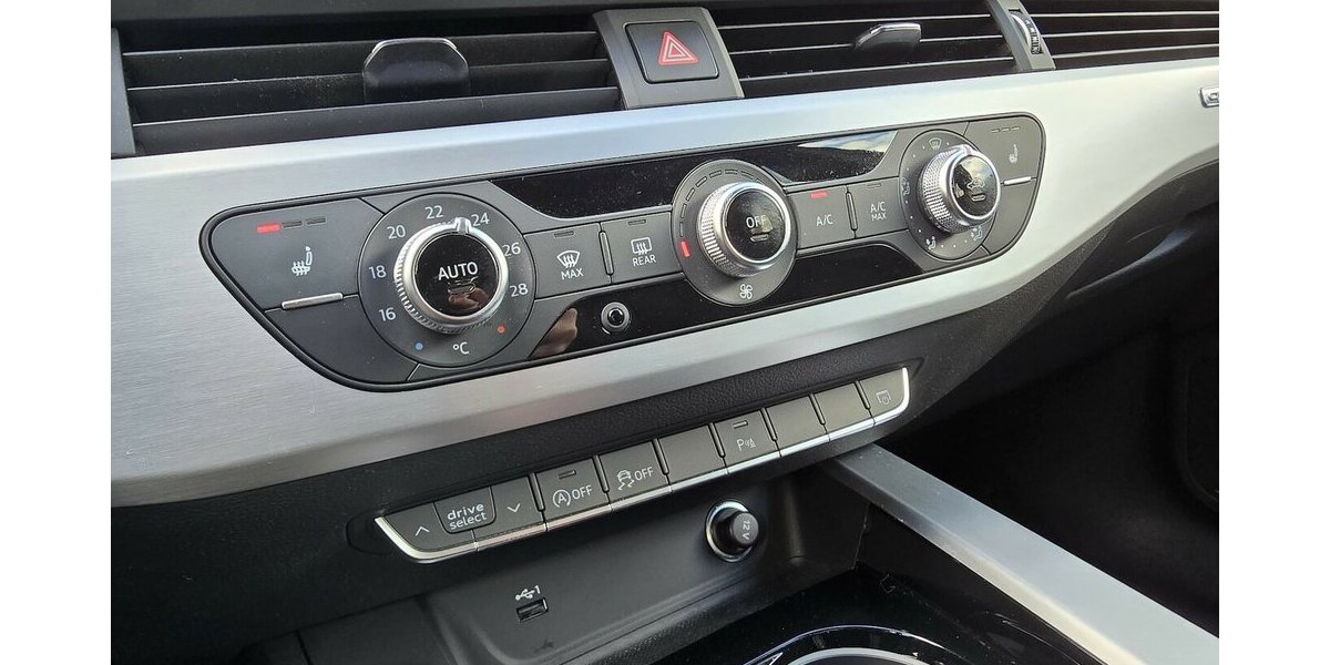 Audi A5 40 TFSI QUATTRO S-LINE/MATRIX/MASSAGE/VIRTUAL 89.706 km 32.900 &euro; Villingen-Schwenningen 78054