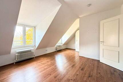 Frisch renoviertes Reihenendhaus, mit Nutzfläche 179,26m², 4km vor Berlin- Provisionsfrei! 4 zimmer