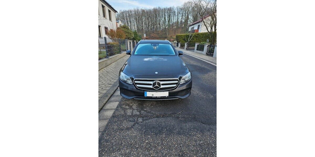 Mercedes-Benz E 220 130.000 km 30.000 &euro; Wiesbaden 65183