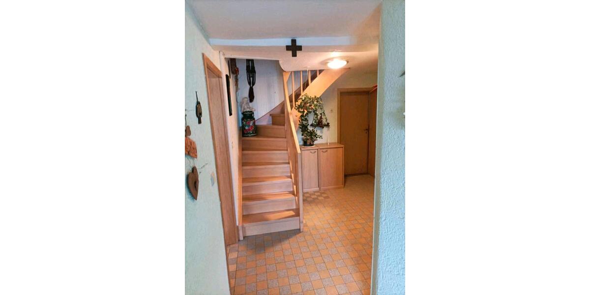 Einfamilienhaus Gusenburg - 7 Zimmer, 135 m&sup2;, 140.000&euro; | Angebot:17037576
