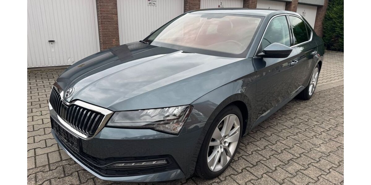 Skoda Superb 86.000 km 18.990 &euro; Neuss 41462
