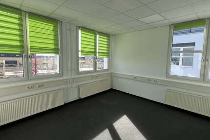 Gewerbeobjekt Holzgerlingen - 900&euro; | Angebot:25748768