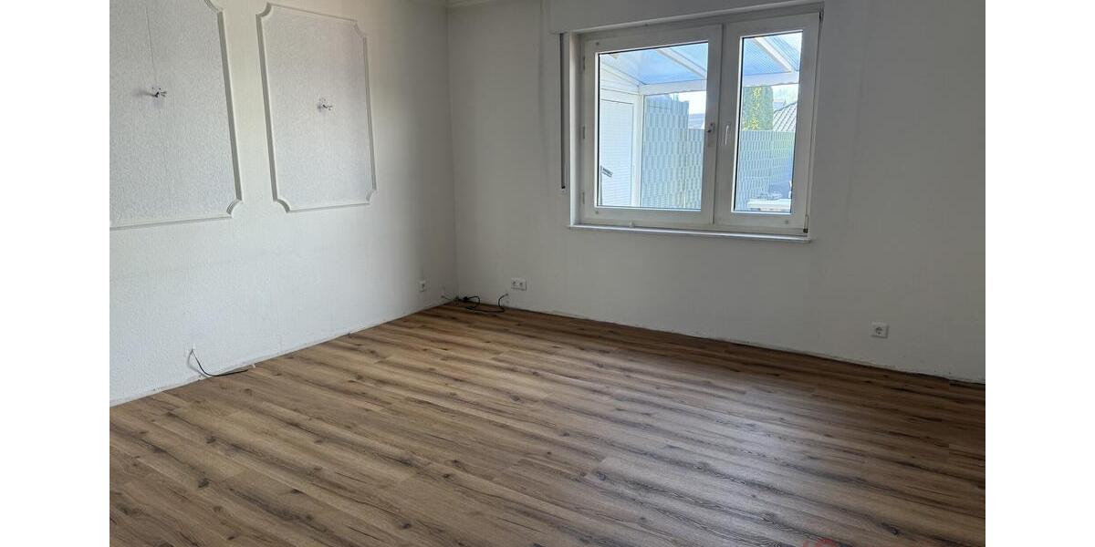 Bungalow Neuenkirchen - 3 Zimmer, 100 m&sup2;, 1.300&euro; | Angebot:26111035