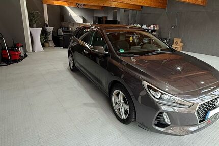 Hyundai i30 105.276 km 12.500 &euro; Bad Arolsen 34454