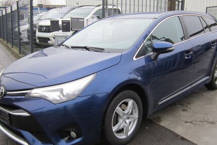 Toyota Avensis 192.720 km 11.990 &euro; Köln 51105