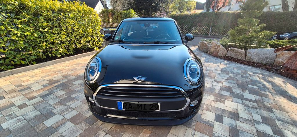 Mini ONE 76.000 km 12.699 &euro; Gernsbach 76593