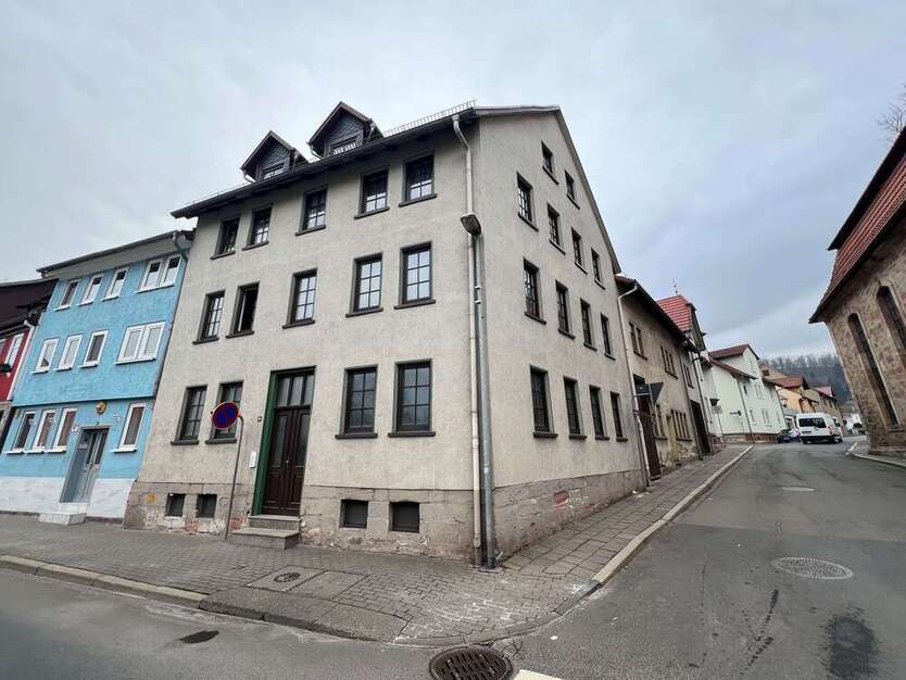 Haus zum Kaufen in Schmalkalden 281.000 € 342.29 m²
