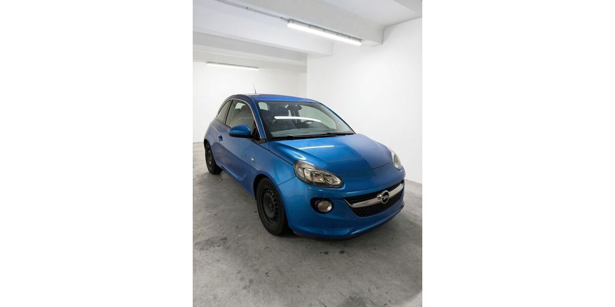 Opel Adam 97.300 km 6.100 &euro; München 81739