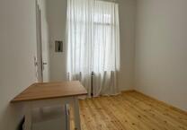 Apartement 1 Zimmer vollsaniert Altbau Holzdielenboden