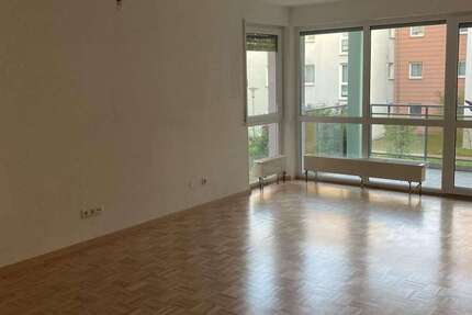 Wohnung zum Mieten in Neu-Ulm 1.350 € 104 m² 4 zimmer