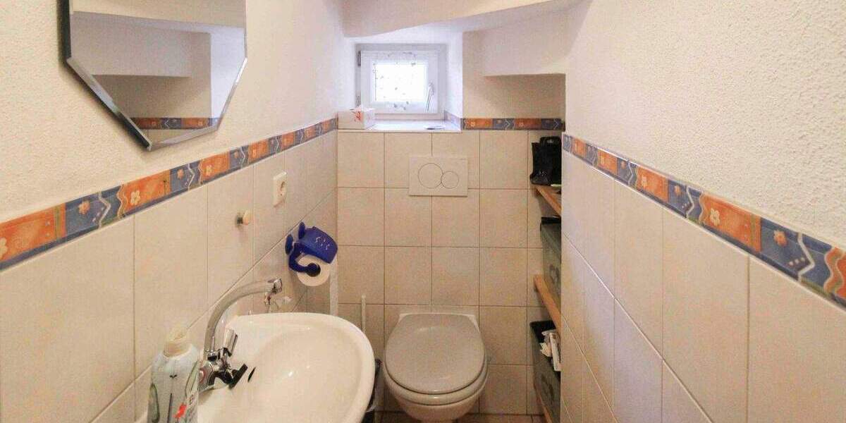 Ein Zuhause mit Garten und Scheune - ruhig, stadtnah und bereit für neue Ideen 5 zimmer