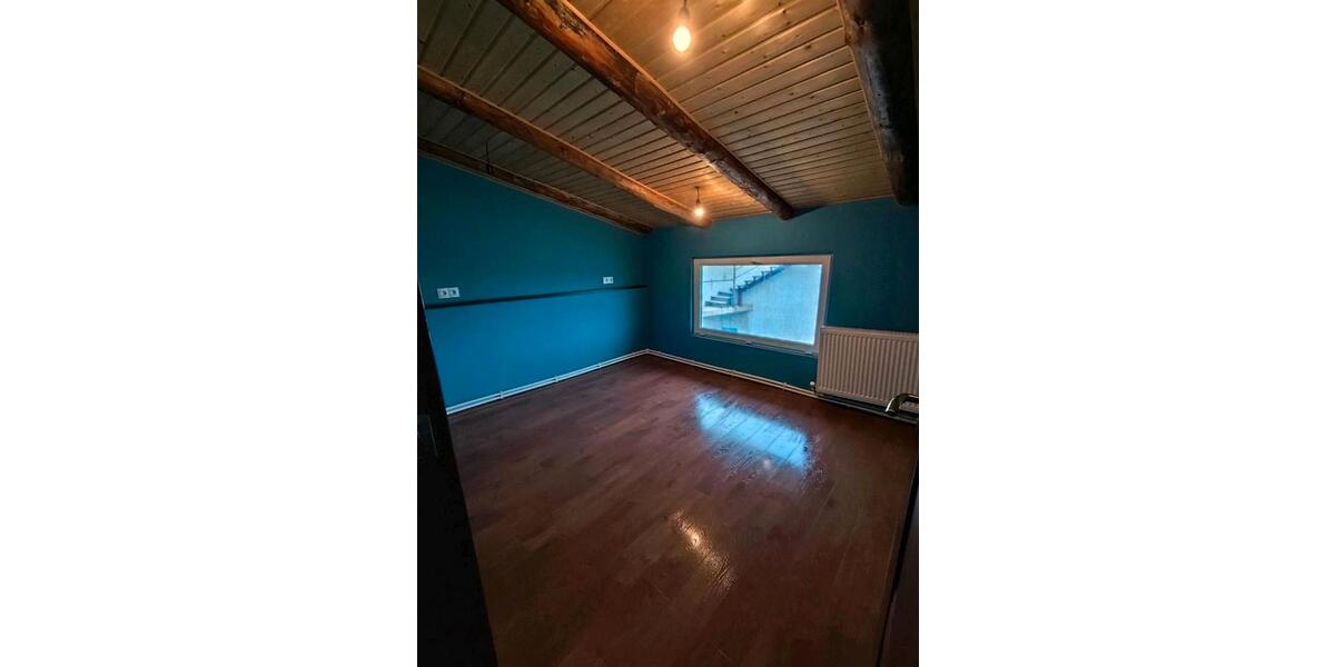 Einfamilienhaus Püttlingen - 10 Zimmer, 207 m&sup2;, 190.000&euro; | Angebot:26322667