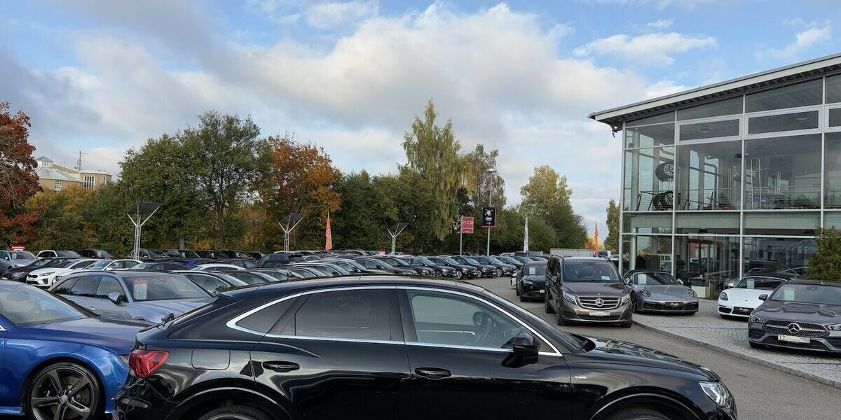 Audi Q3 35 TFSI S LINE/PANO/KAMERA/ACC/VIRTUALCOCKPIT 67.973 km 31.900 &euro; Villingen-Schwenningen 78054