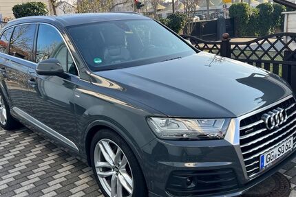 Audi Q7 168.000 km 30.500 € Rüsselsheim 65428