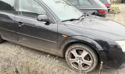 Ford Mondeo 220.000 km 499 &euro; Offenbach 76877