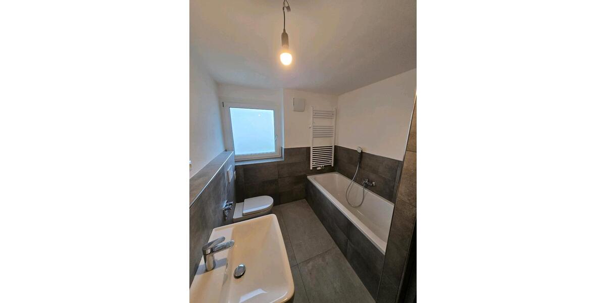 Maisonettenwohnung Kraichtal - 5.5 Zimmer, 135 m&sup2;, 1.250&euro; | Angebot:26317427