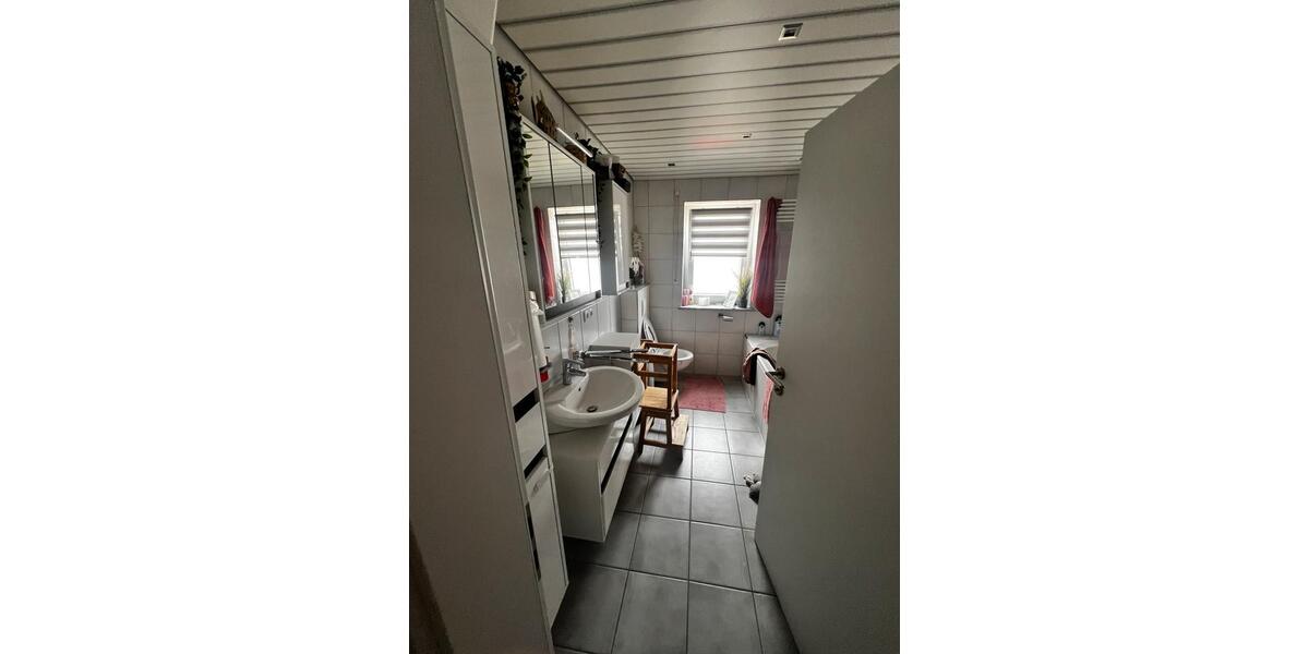 Etagenwohnung Hof Neuhof - 3.5 Zimmer, 94 m&sup2;, 266.000&euro; | Angebot:27079844
