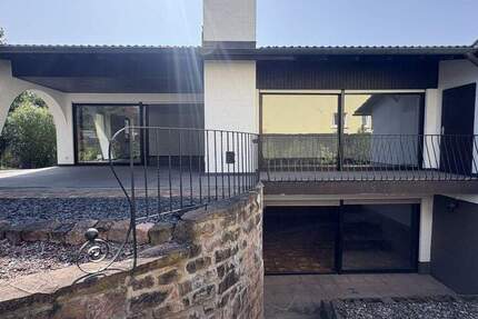 Geräumiger Bungalow in einmaliger Lage 5 zimmer