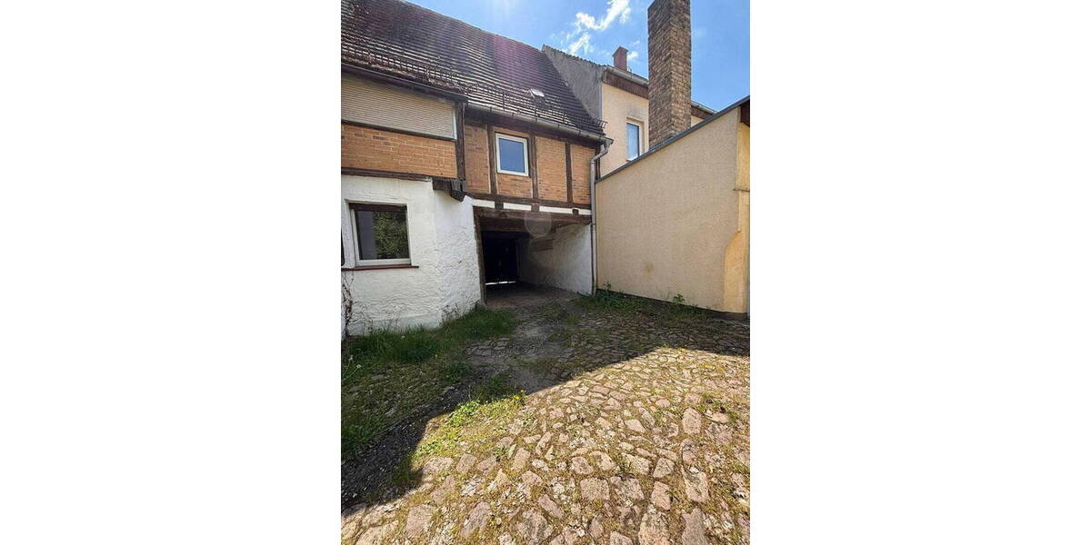 Mehrfamilienhaus, Wohnhaus Zörbig Mößlitz - 1 Zimmer, 294 m&sup2;, 1.200&euro; | Angebot:26257550