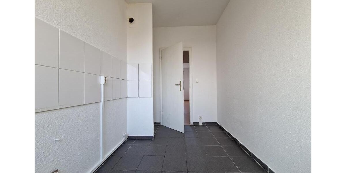 Etagenwohnung Hettstedt - 4 Zimmer, 70 m&sup2;, 330&euro; | Angebot:25366013