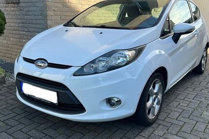 Ford Fiesta 112.000 km 4.950 &euro; Krefeld 47804