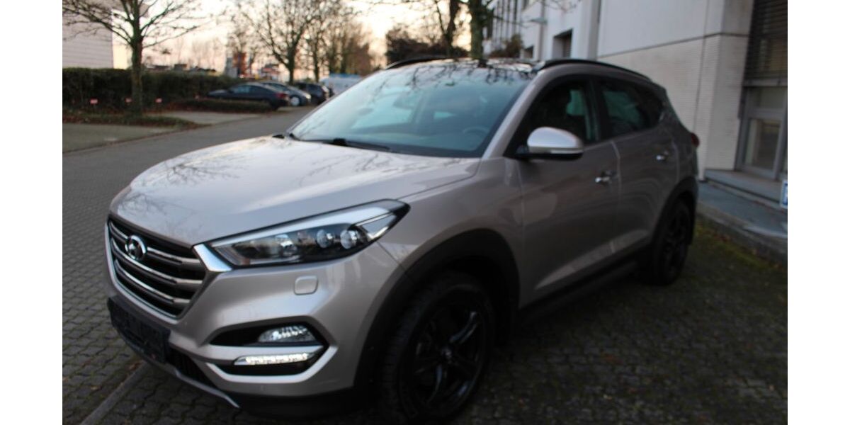 Hyundai TUCSON 102.000 km 15.900 &euro; Rüsselsheim 65428