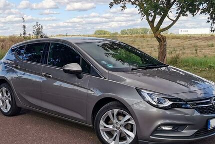 Opel Astra 166.000 km 7.900 € Magdeburg 39126