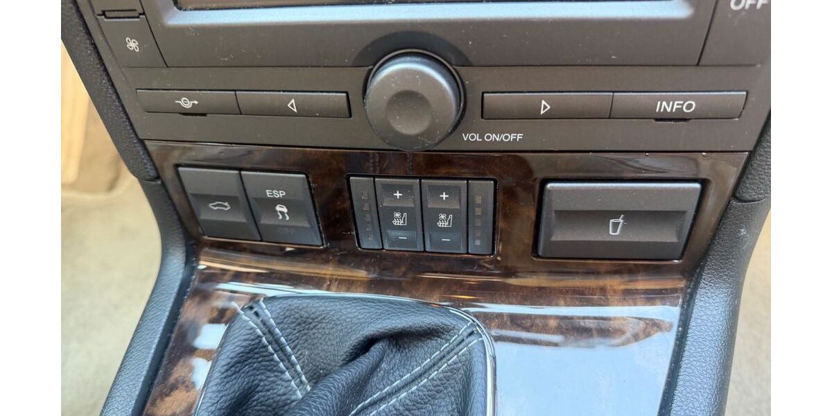 Ford Mondeo 324.000 km 1.250 &euro; Berlin 13189