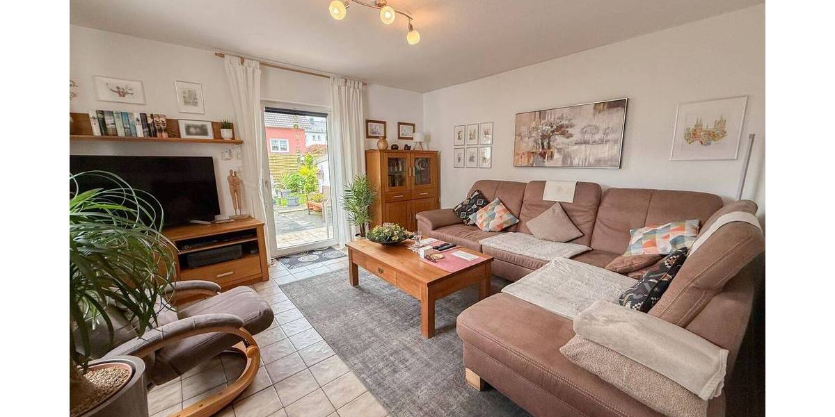 Mehrfamilienhaus, Wohnhaus Hennef (Sieg) Hennef - 6 Zimmer, 170 m&sup2;, 375.000&euro; | Angebot:26657322