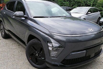 Hyundai KONA Elektro 3.303 km 33.899 &euro; Traunstein 83278