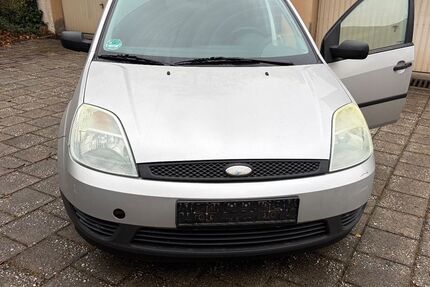 Ford Fiesta 245.000 km 1.349 € Aachen 52076