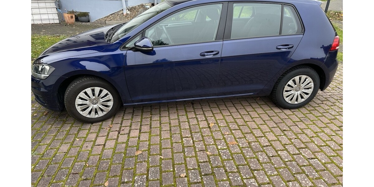 VW Golf Limousine 134.500 km 12.000 &euro; Weimar 99423