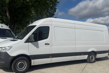 Mercedes-Benz Sprinter 275.000 km 27.370 &euro; Berlin 12099