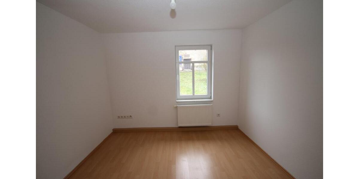 Etagenwohnung Hildburghausen - 5 Zimmer, 114 m&sup2;, 710&euro; | Angebot:26292758