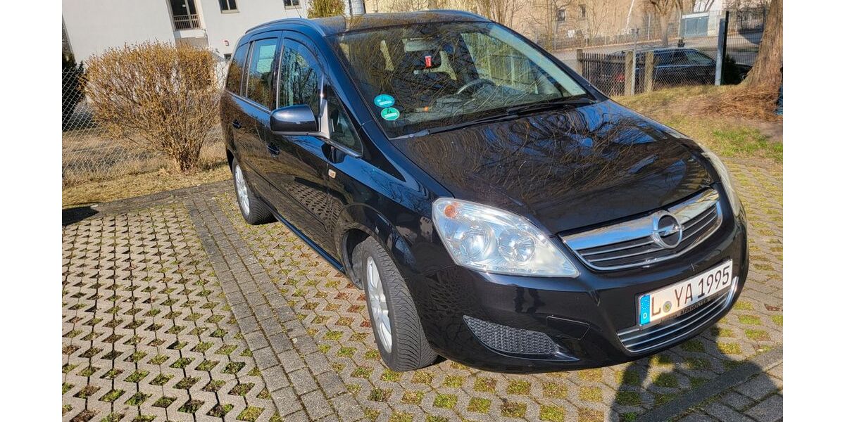 Opel Zafira 158.000 km 4.600 &euro; Borna 04552