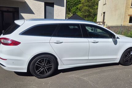 Ford Mondeo 151.000 km 11.000 &euro; Gummersbach 51645